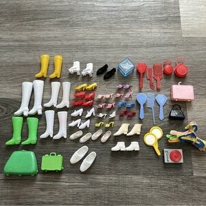 Vintage Barbie doll accessories